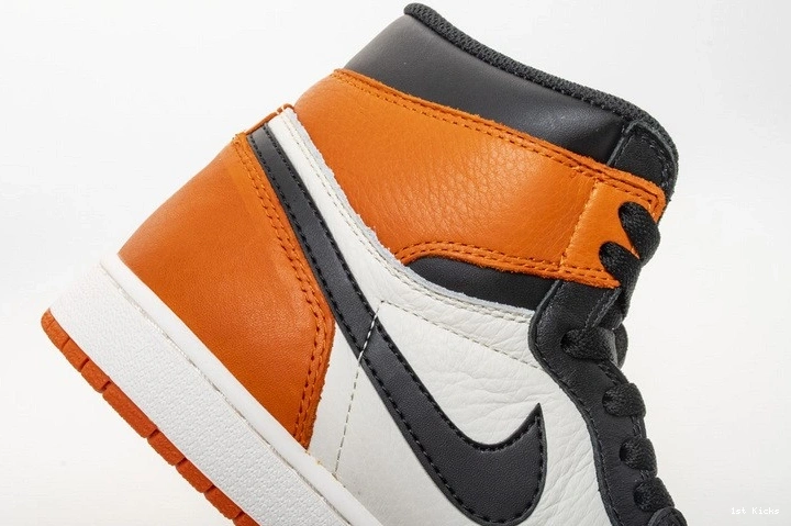 Shattered OG Jordan 1 555088-005 Retro Air Backboard 0319